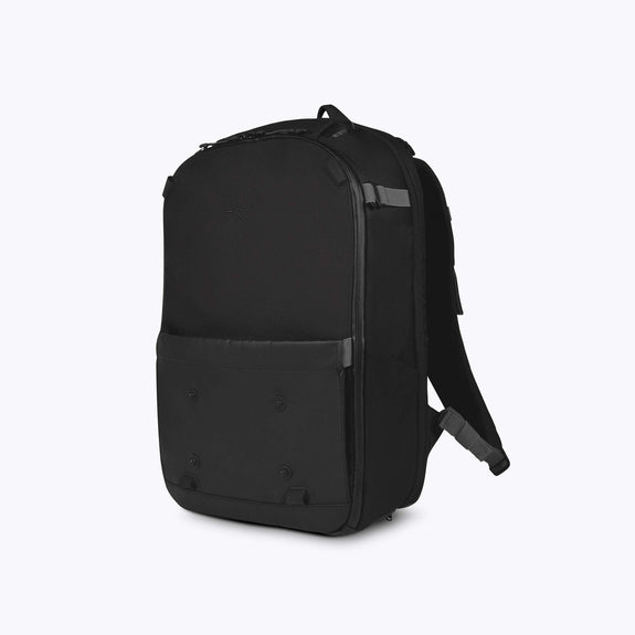 Hive Backpack Core Black + Smart Packing Cube 12L Core Black + FidLock® Toiletry Core Black for Hive + FidLock® Pouch Core Black for Hive + Camera Cube XXL