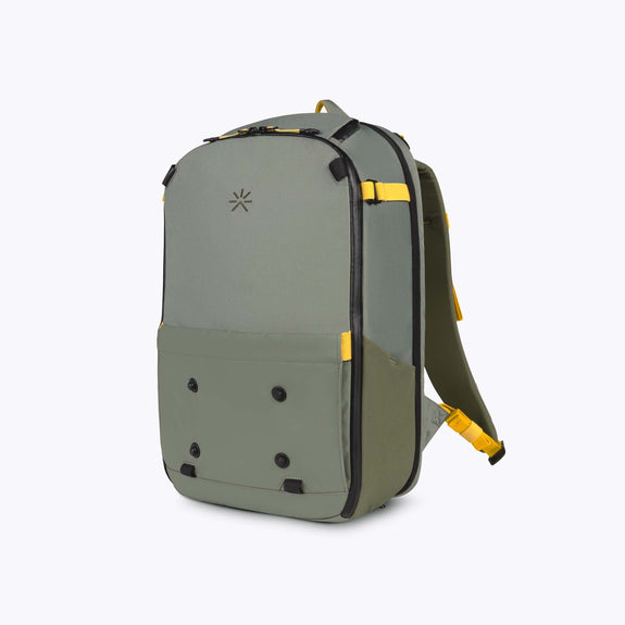 Hive Backpack Mulled Green + Wardrobe + Smart Packing Cube 12L Mulled Green + FidLock® Pouch Mulled Green + Camera Cube XXL